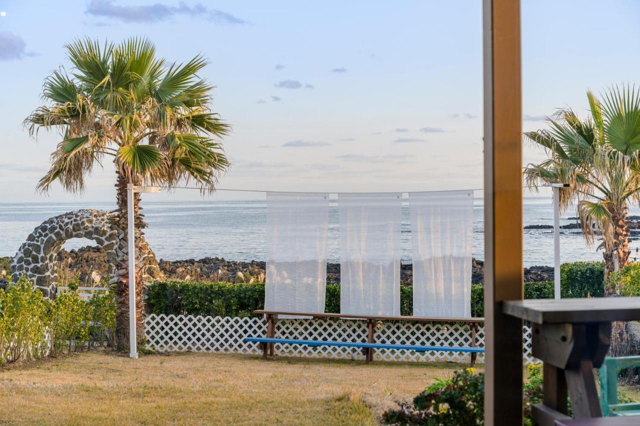Jeju Turning Point Pension ซอกวีโพ ภายนอก รูปภาพ