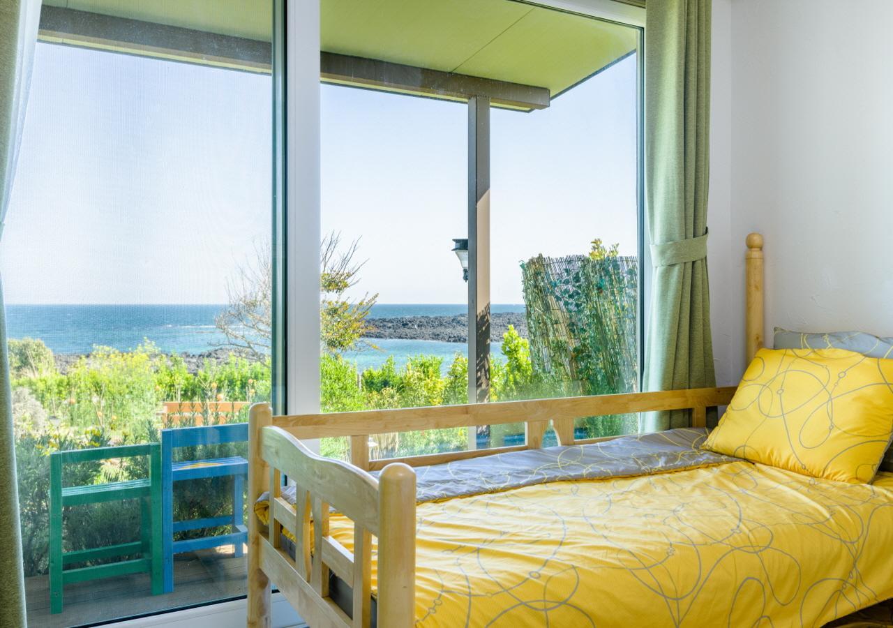 Jeju Turning Point Pension ซอกวีโพ ภายนอก รูปภาพ